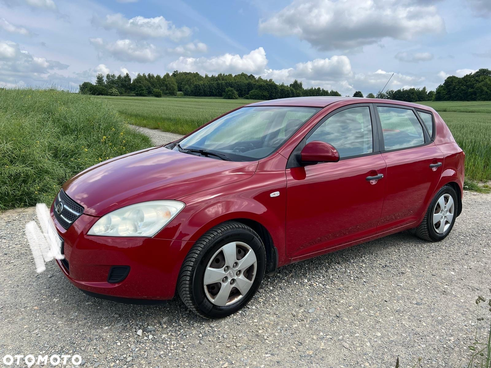 Kia Ceed - 4