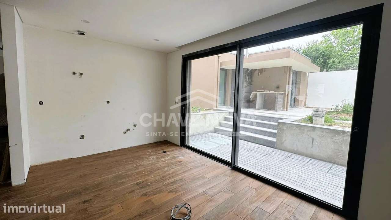 Moradia V3 Nova c/ Jardim em Valadares (Praias) - Grande imagem: 5/33