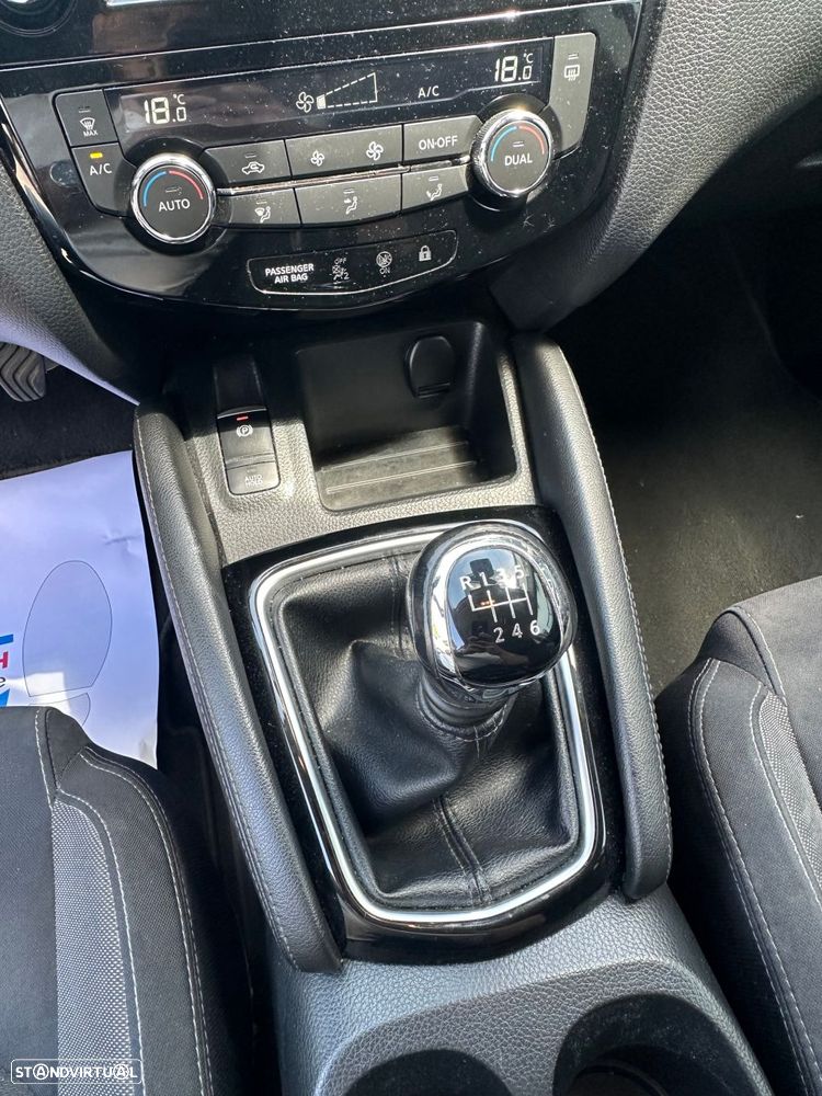 Nissan Qashqai 1.5 dCi N-Connecta 18 - 14