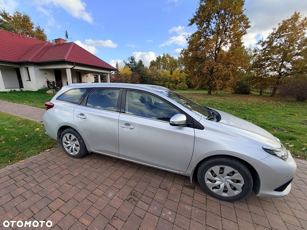 Toyota Auris - 9