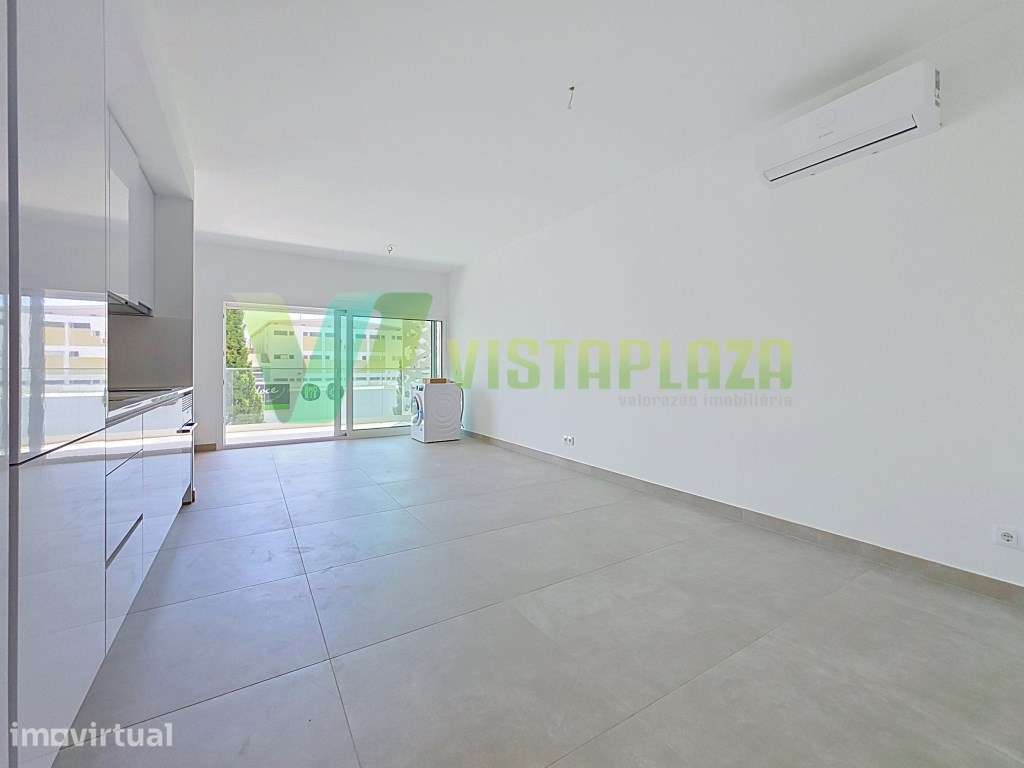 Apartamento T1 na Quinta de São Pedro, Portimão, com Piscina e Luga... - Grande imagem: 2/23