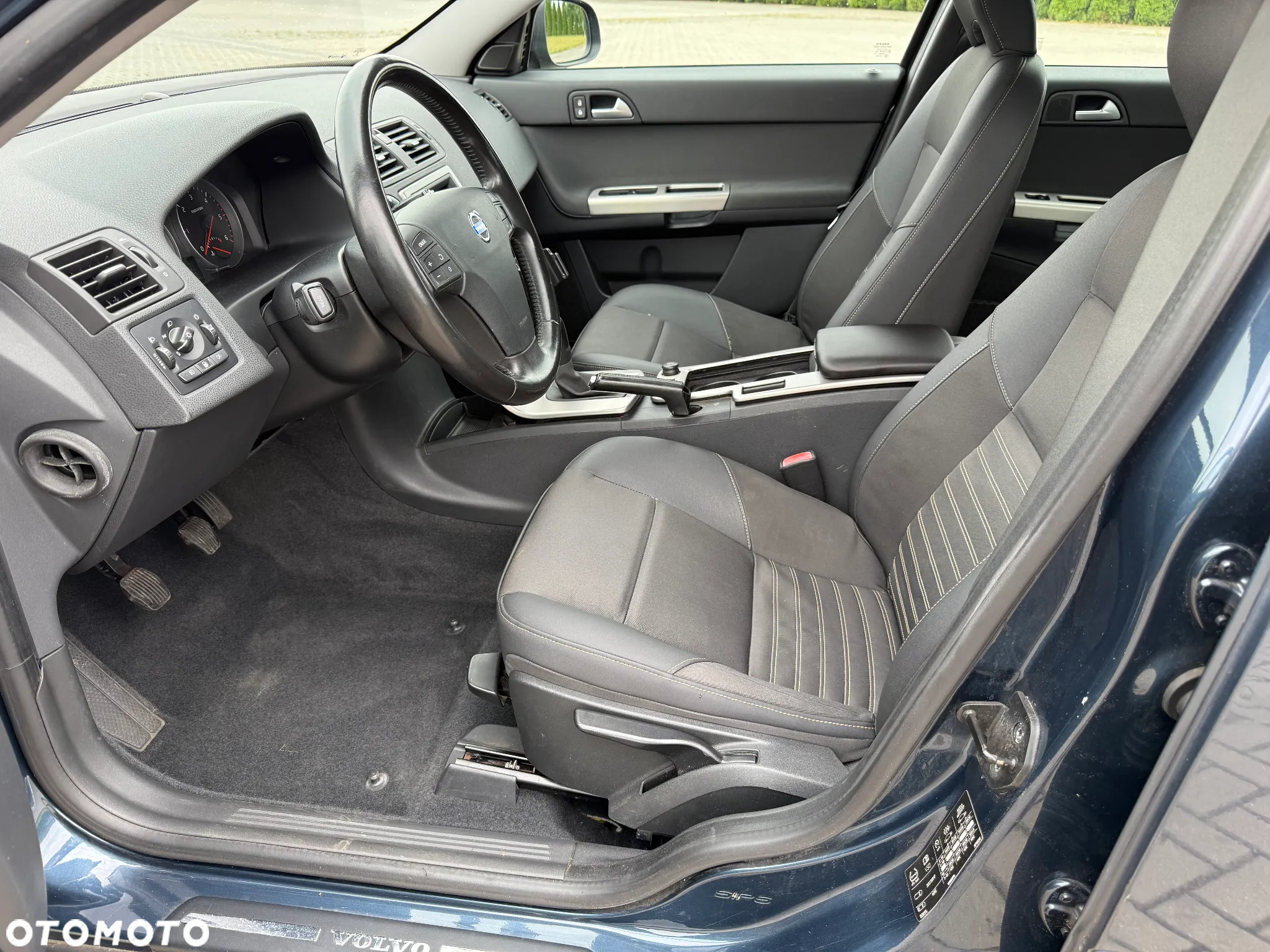 Volvo V50 - 25