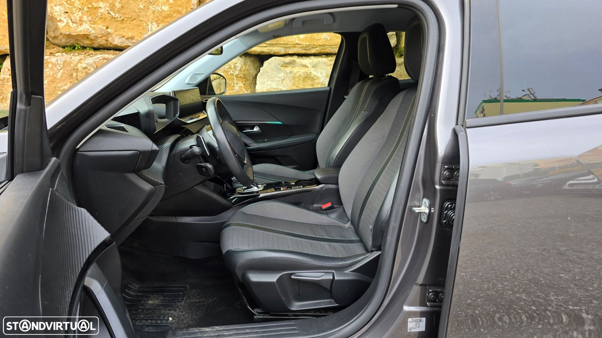 Peugeot 2008 - 43