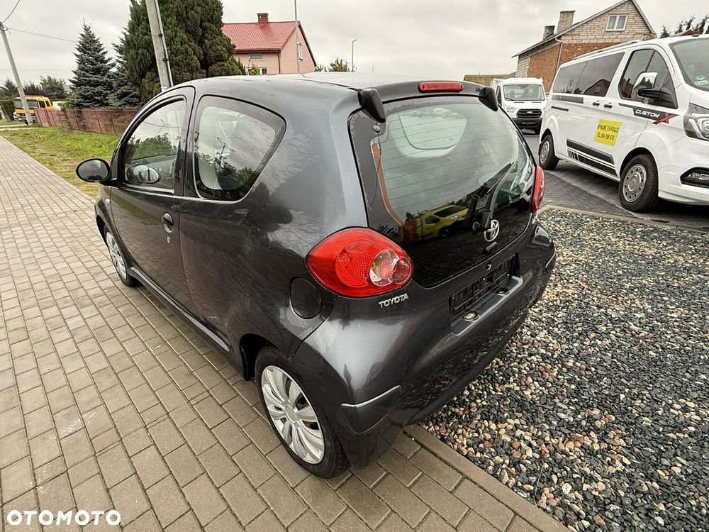 Toyota Aygo - 2
