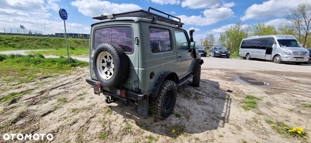 Suzuki Samurai - 3