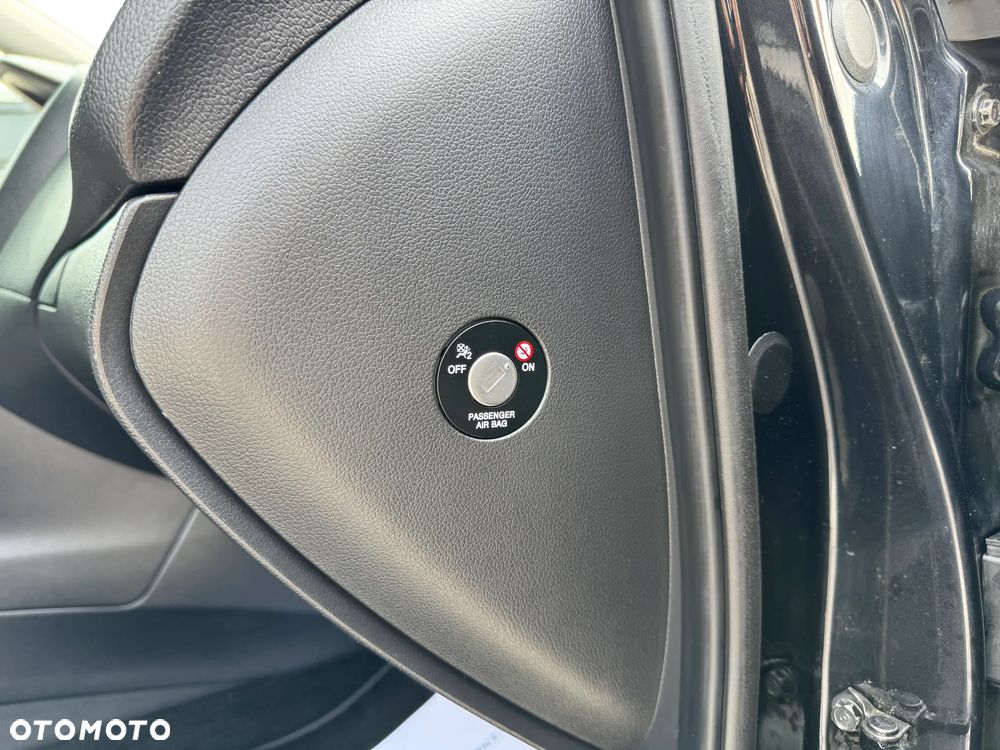 Kia Ceed 1.6 GDI Dream-Team Edition - 26