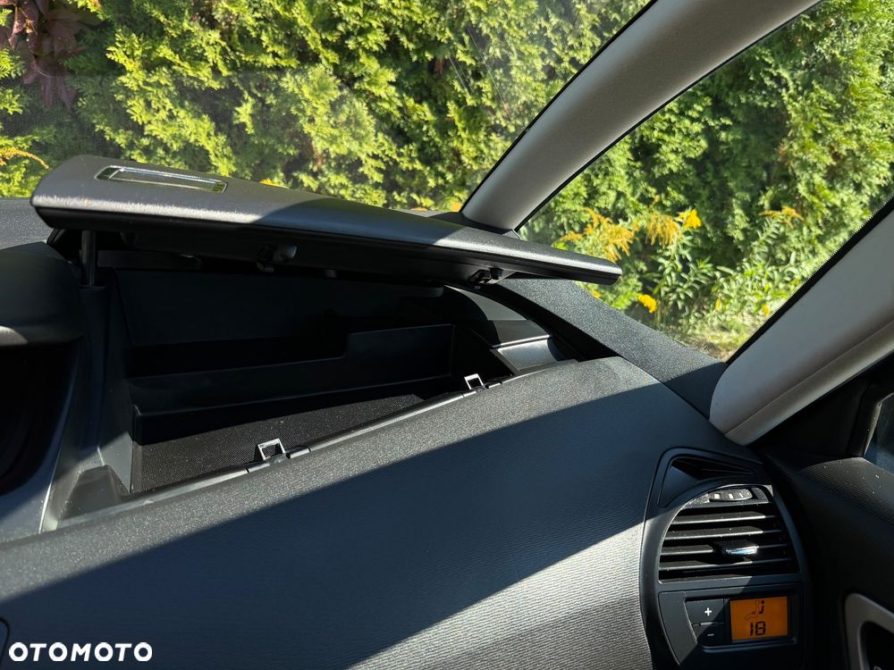 Citroën C4 Picasso - 27