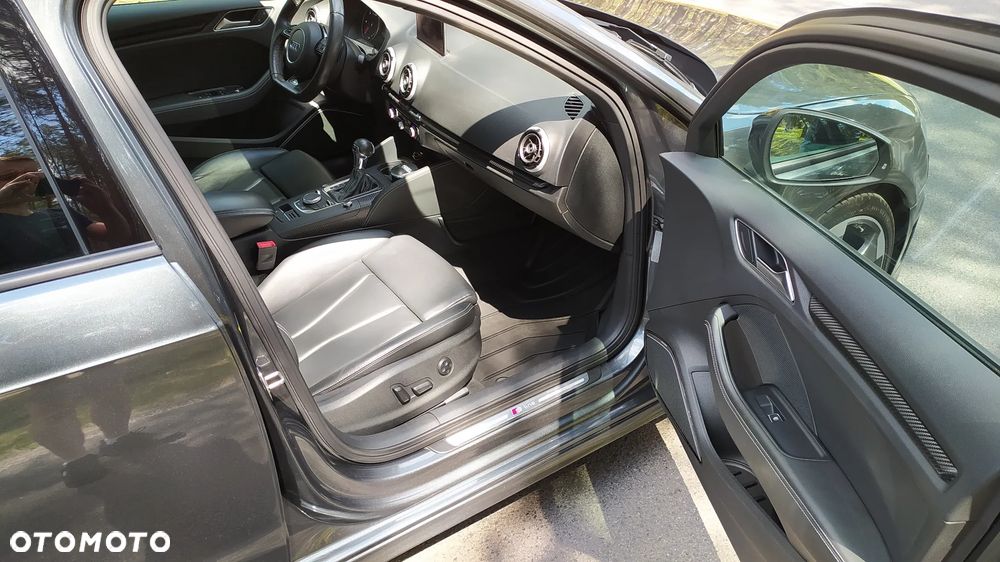 Audi A3 Sportback 2.0 TDI S tronic S line Sportpaket - 22