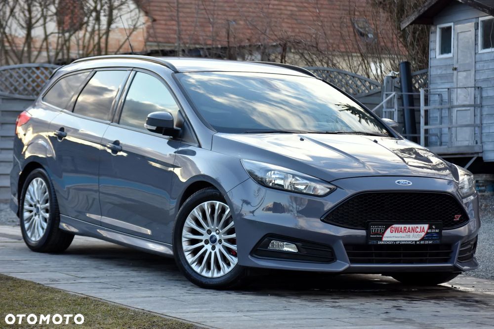 Ford Focus 2.0 TDCi ST - 10