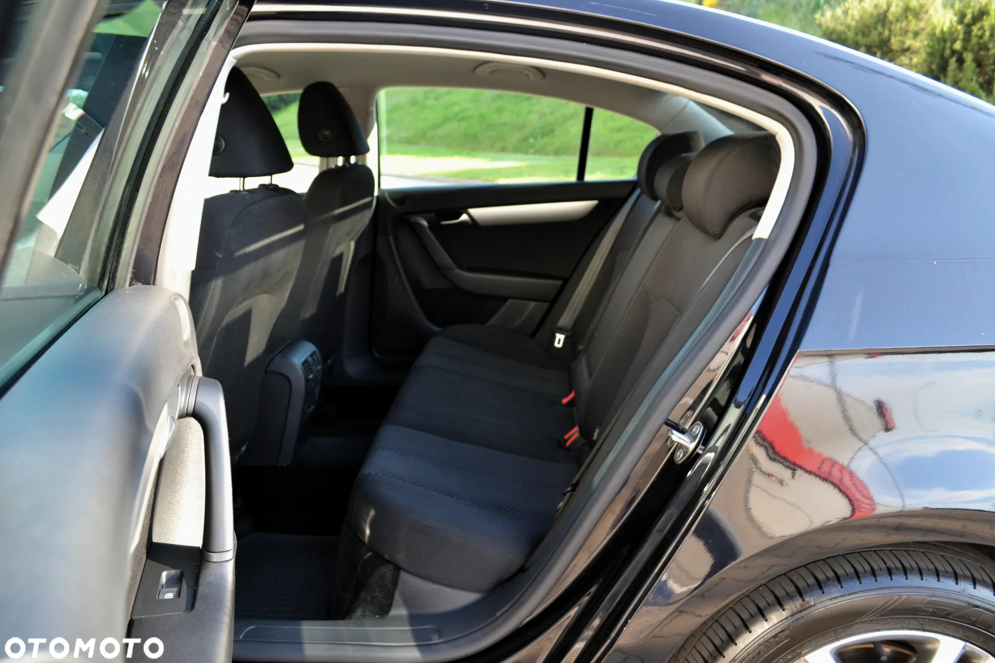 Volkswagen Passat 1.6 TDI Trendline Optimum - 7
