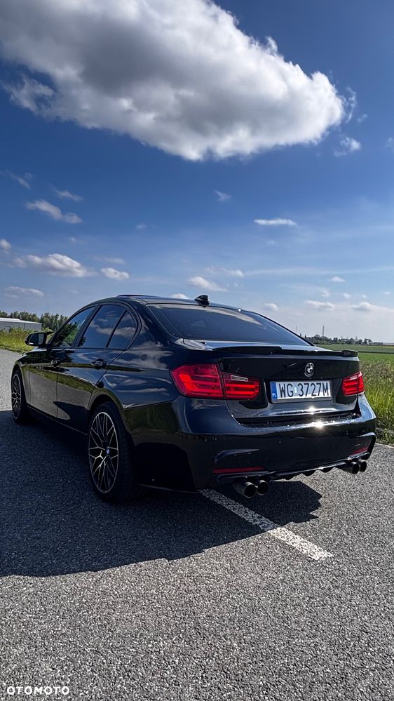 BMW Seria 3 328i - 3