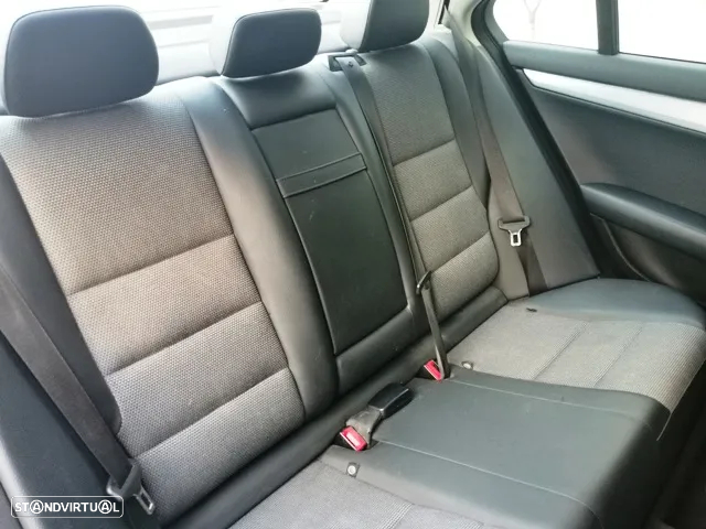 Mercedes-Benz C 250 CDi Avantgarde BlueEfficiency - 12