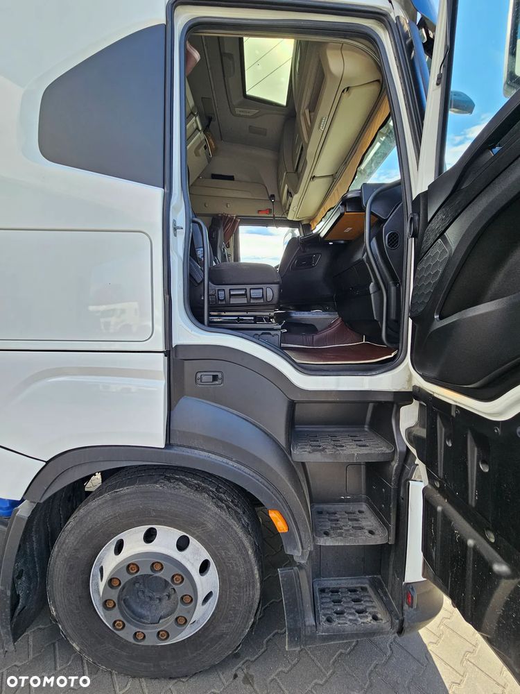 Iveco S-WAY 490KM - 12