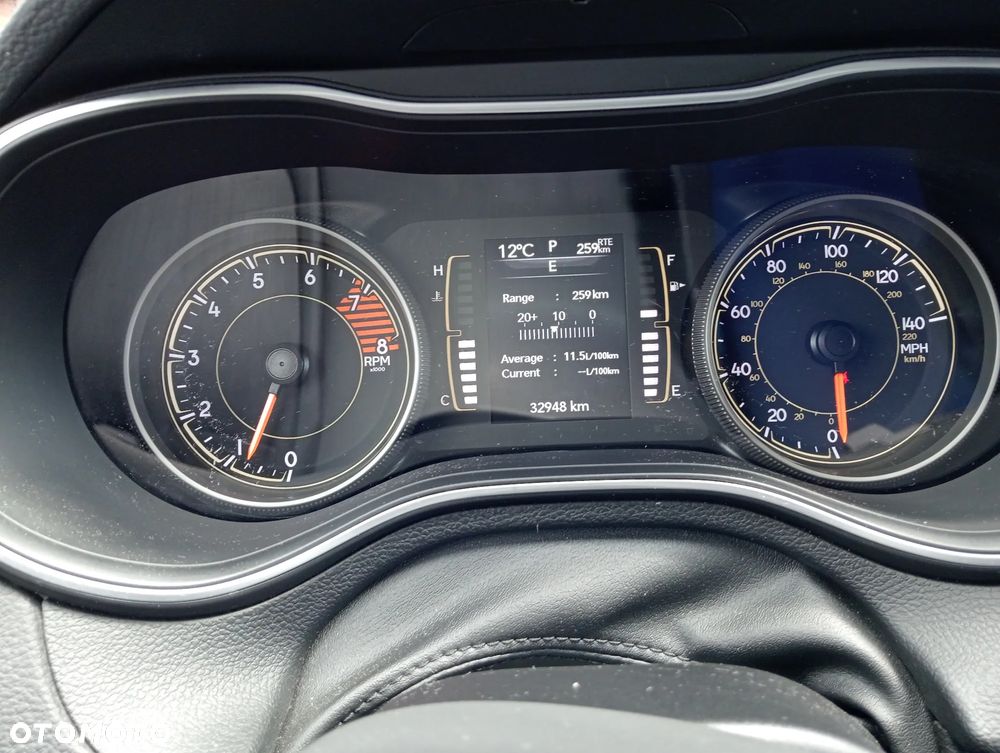 Jeep Cherokee - 16