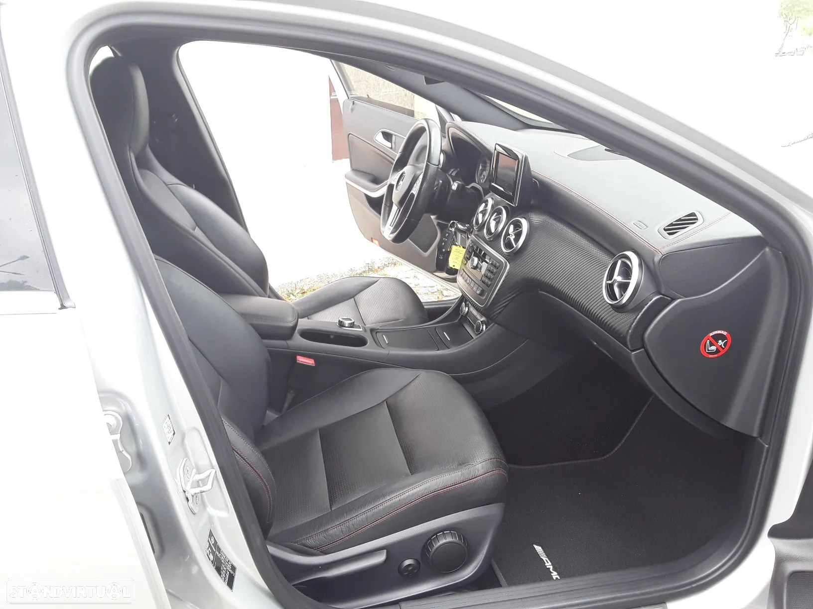 Mercedes-Benz A 180 CDI 7G-DCT AMG Line - 16