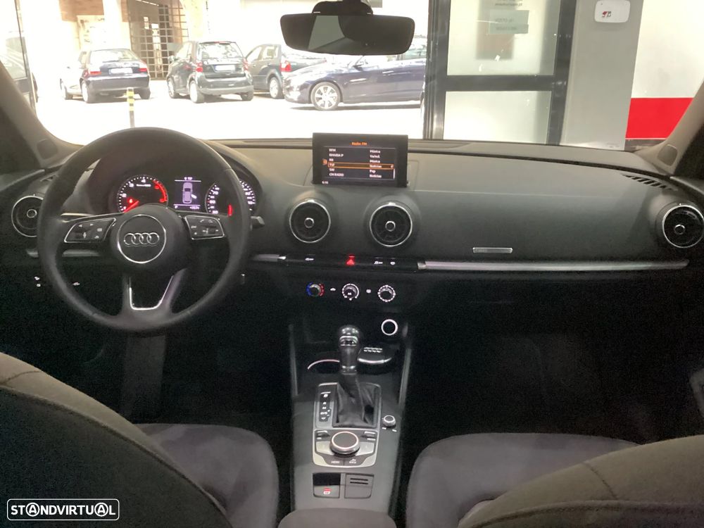 Audi A3 1.6 TDI S-line S tronic - 19