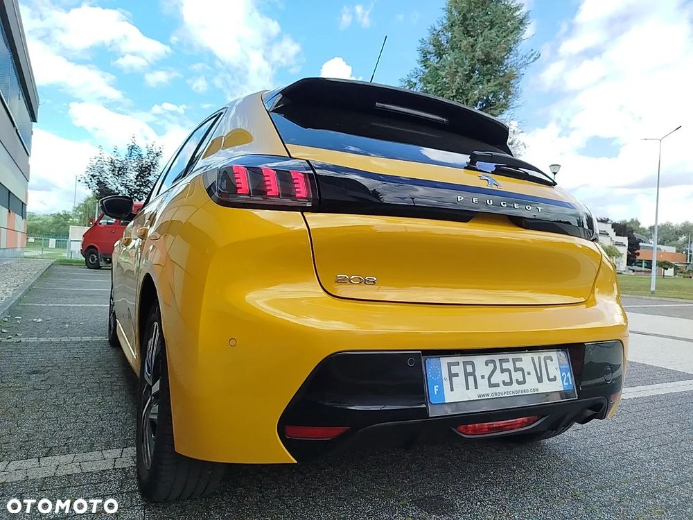 Peugeot 208 TURBO 100 Allure - 34