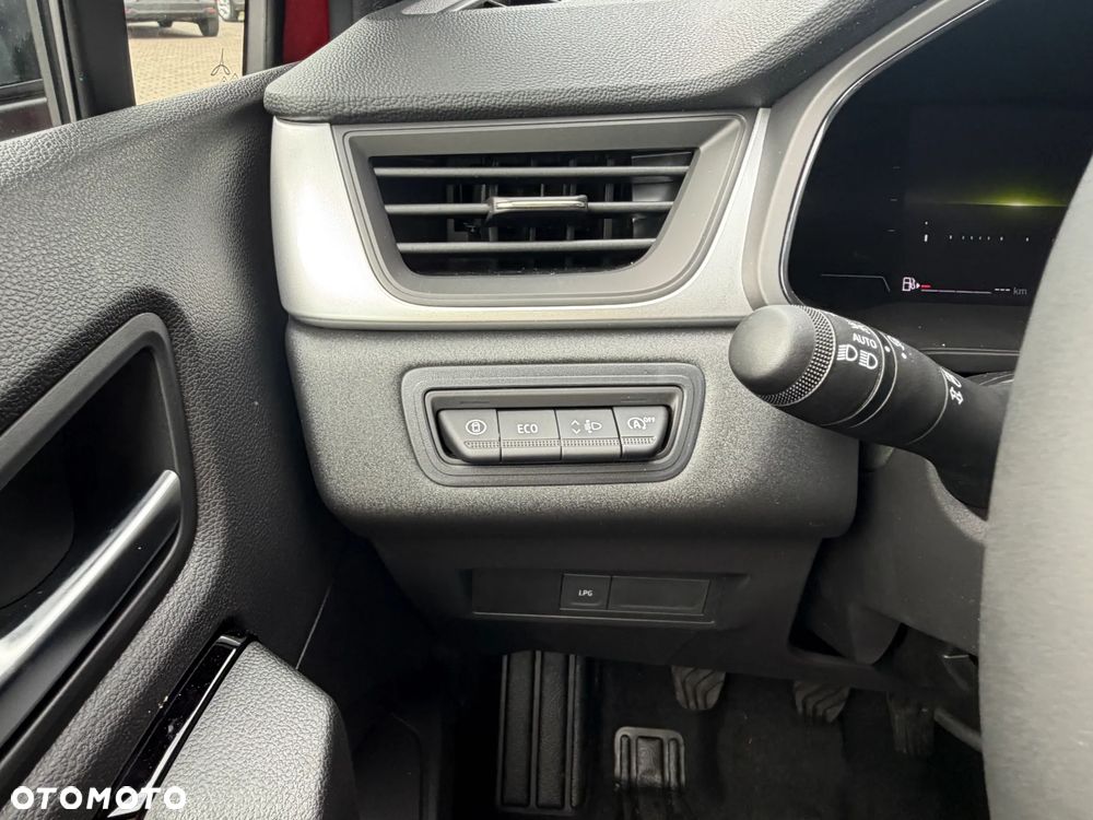 Renault Symbioz - 11