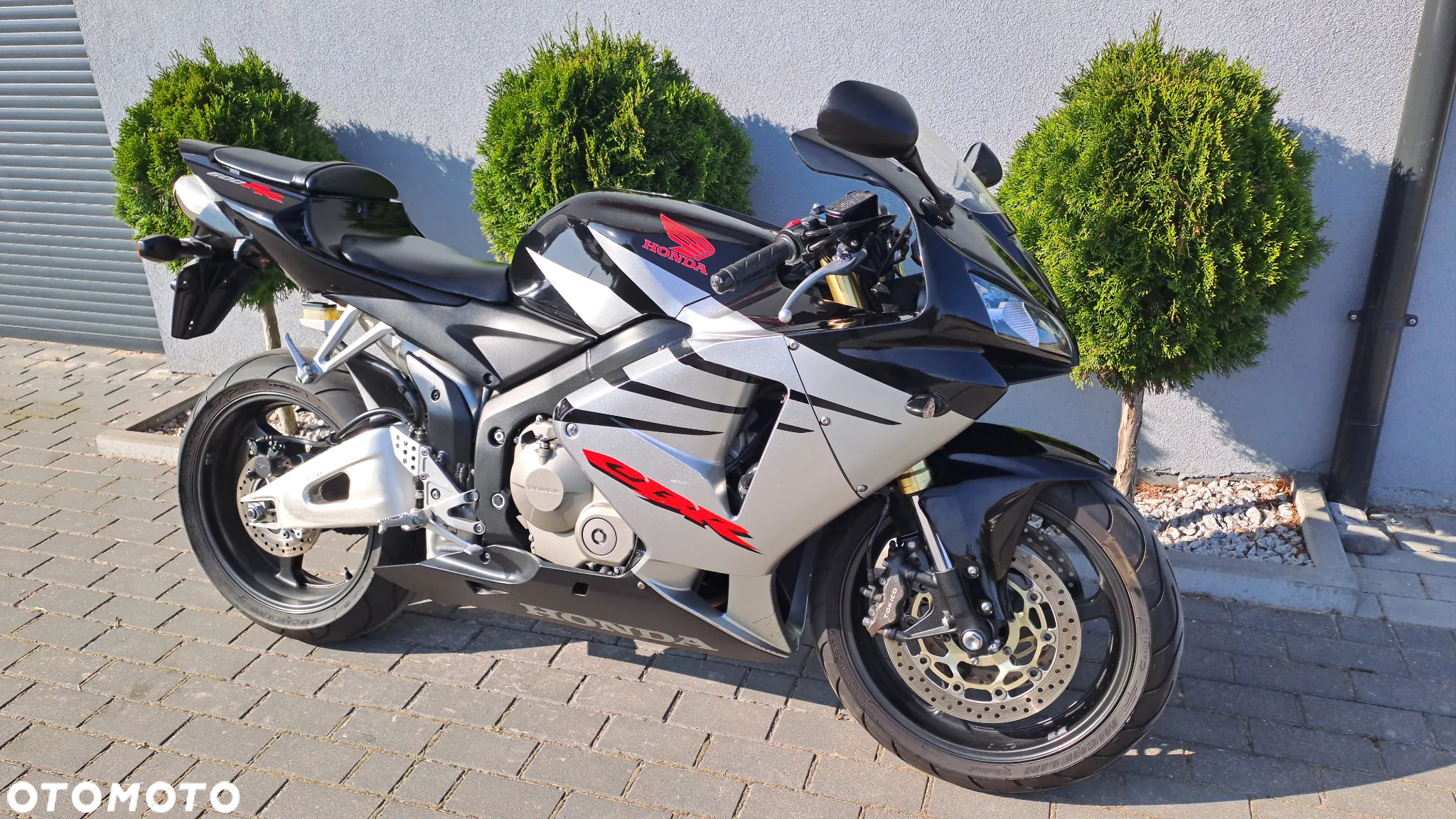 Honda CBR - 3