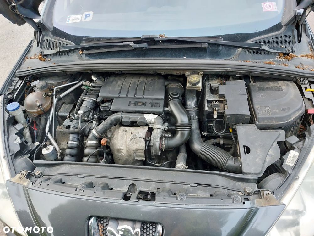 Peugeot 308 1.6 HDi Premium - 16