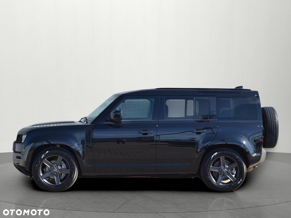 Land Rover Defender 110 D300 X-Dynamic SE - 3