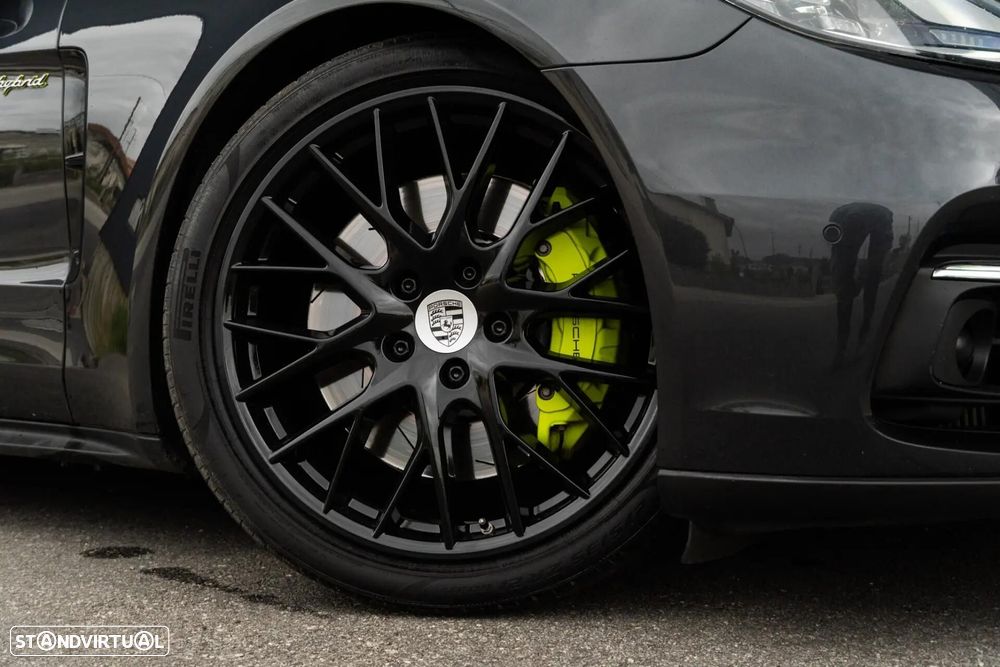 Porsche Panamera Sport Turismo 4 E-Hybrid Platinum Edition PDLS - 37