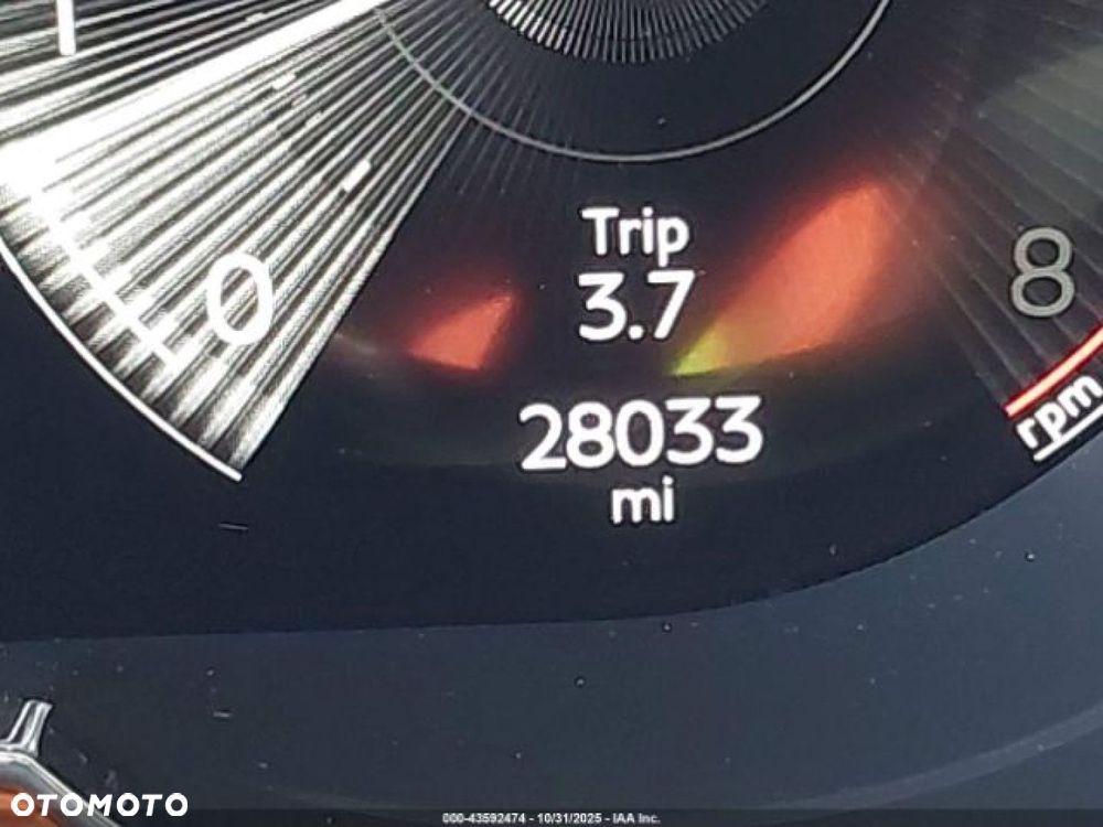 Bentley Bentayga - 12