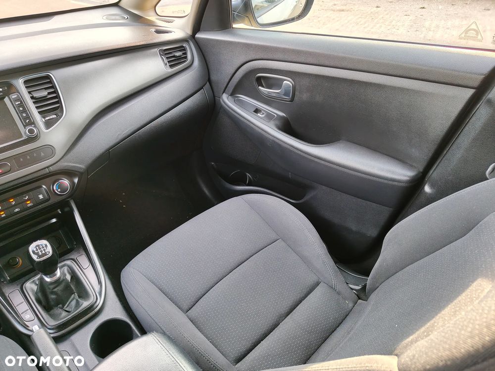 Kia Carens 1.7 CRDi M - 16