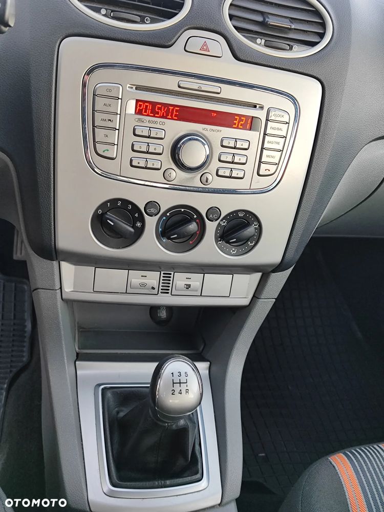 Ford Focus 1.4 FX Gold - 15