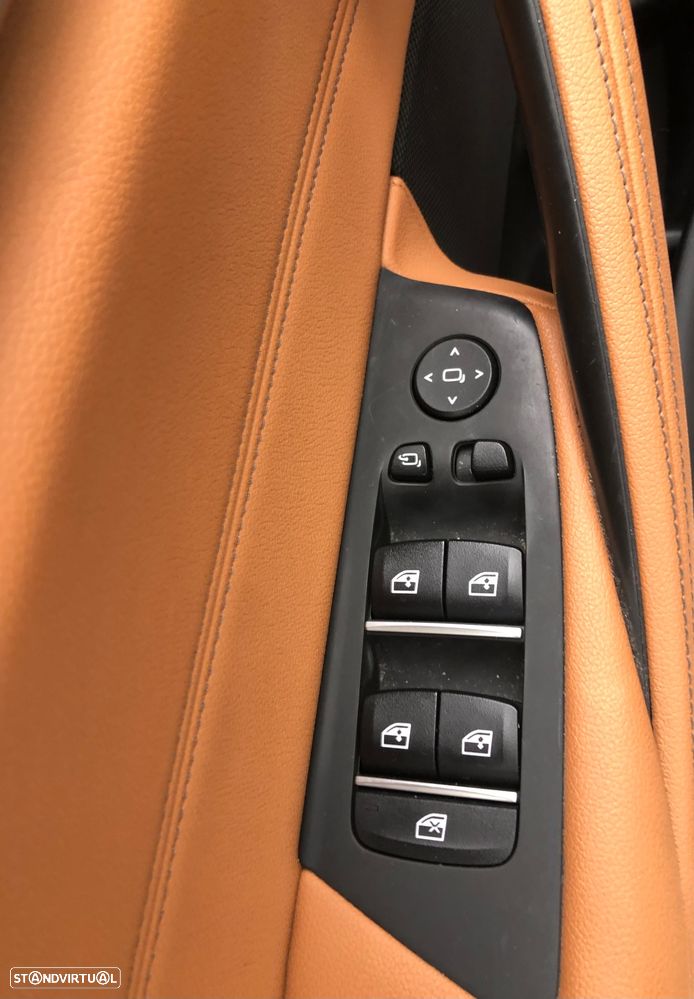 BMW 530 e Line Luxury - 38