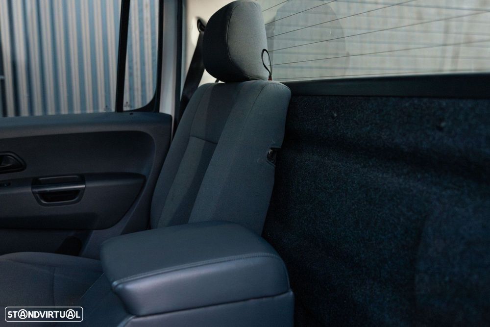 VW Amarok 2.0 TDi CD Trendline 4Motion - 25