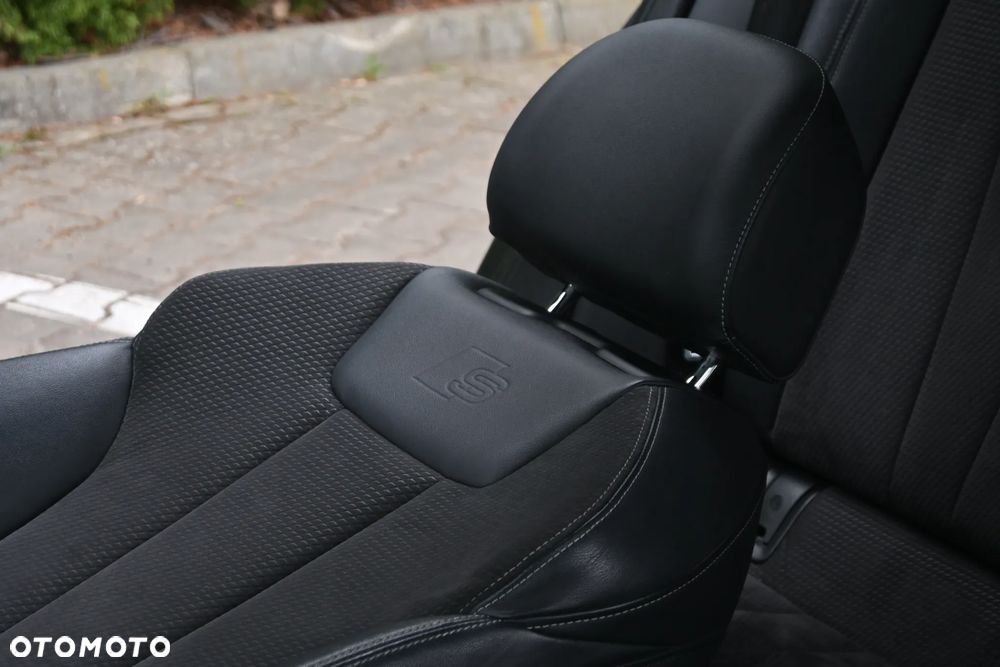 Audi A4 Avant 2.0 TDI DPF S line Sportpaket - 32