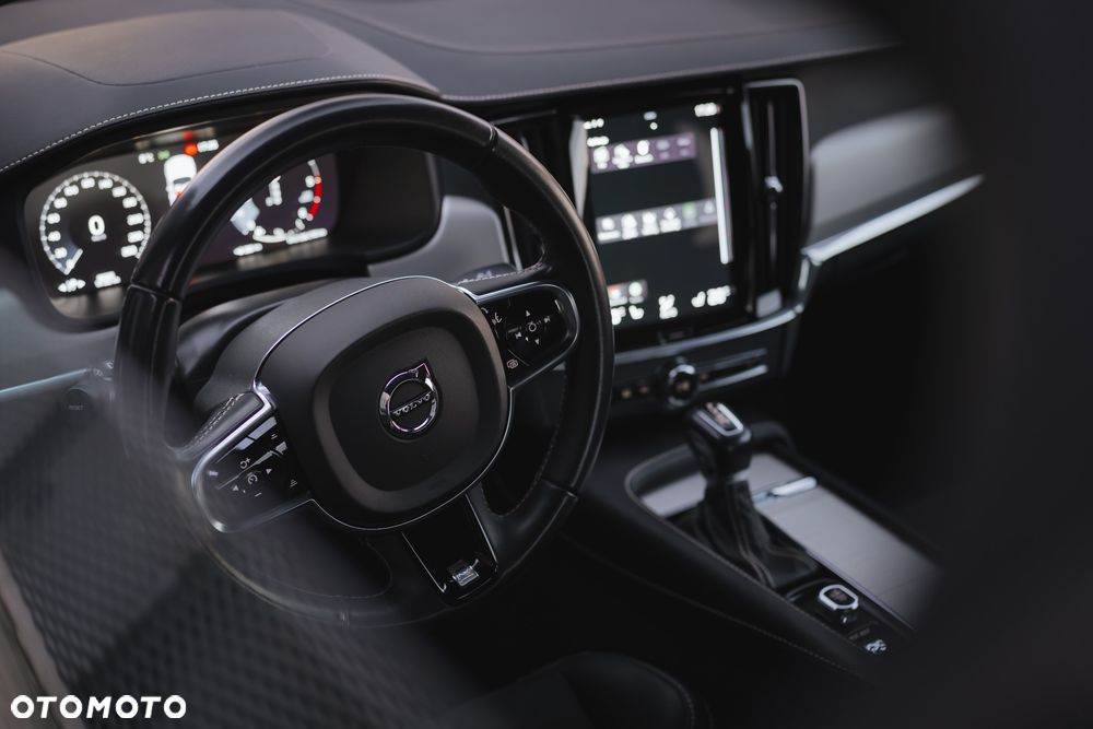 Volvo S90 D3 R-Design - 6