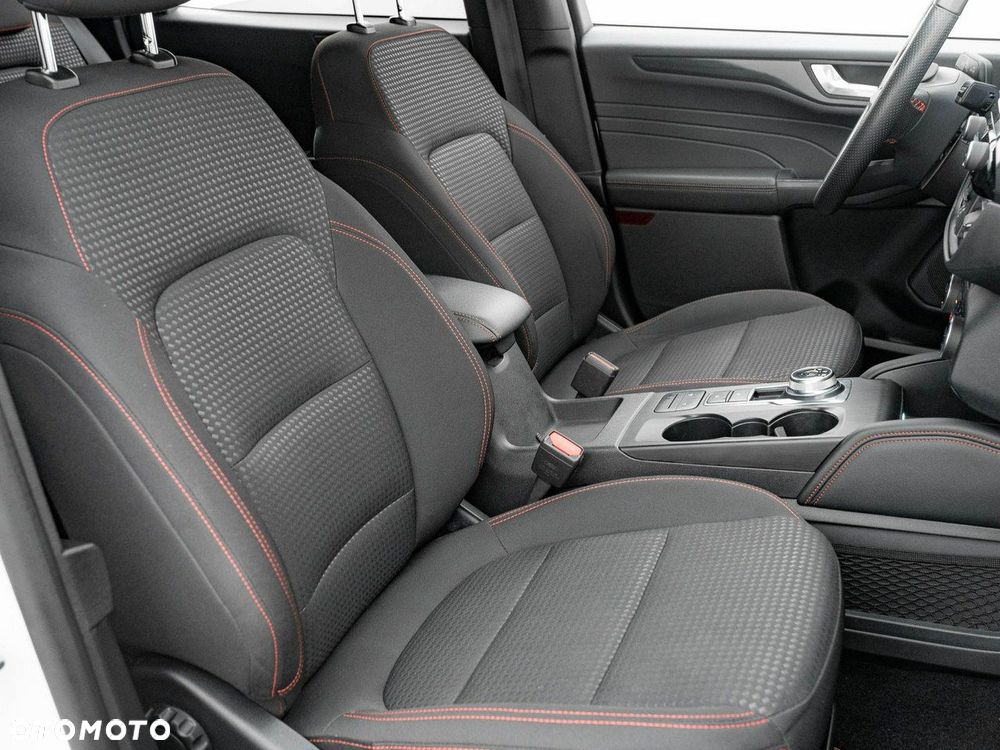 Ford Kuga 2.5 FHEV FWD ST-Line - 34