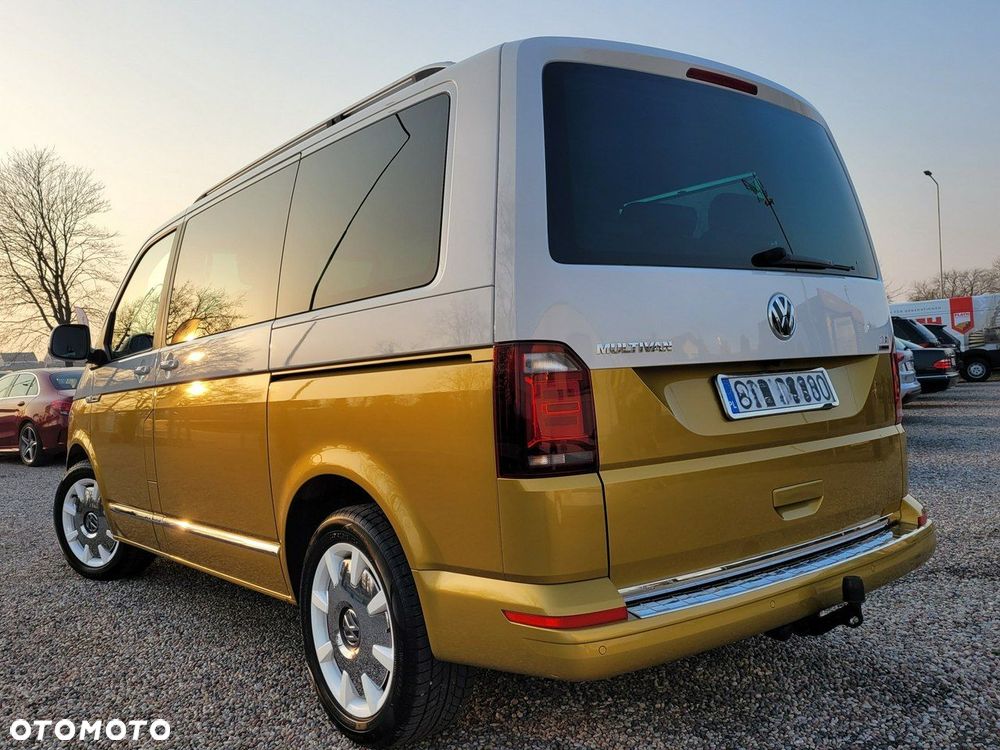 Volkswagen Multivan - 13