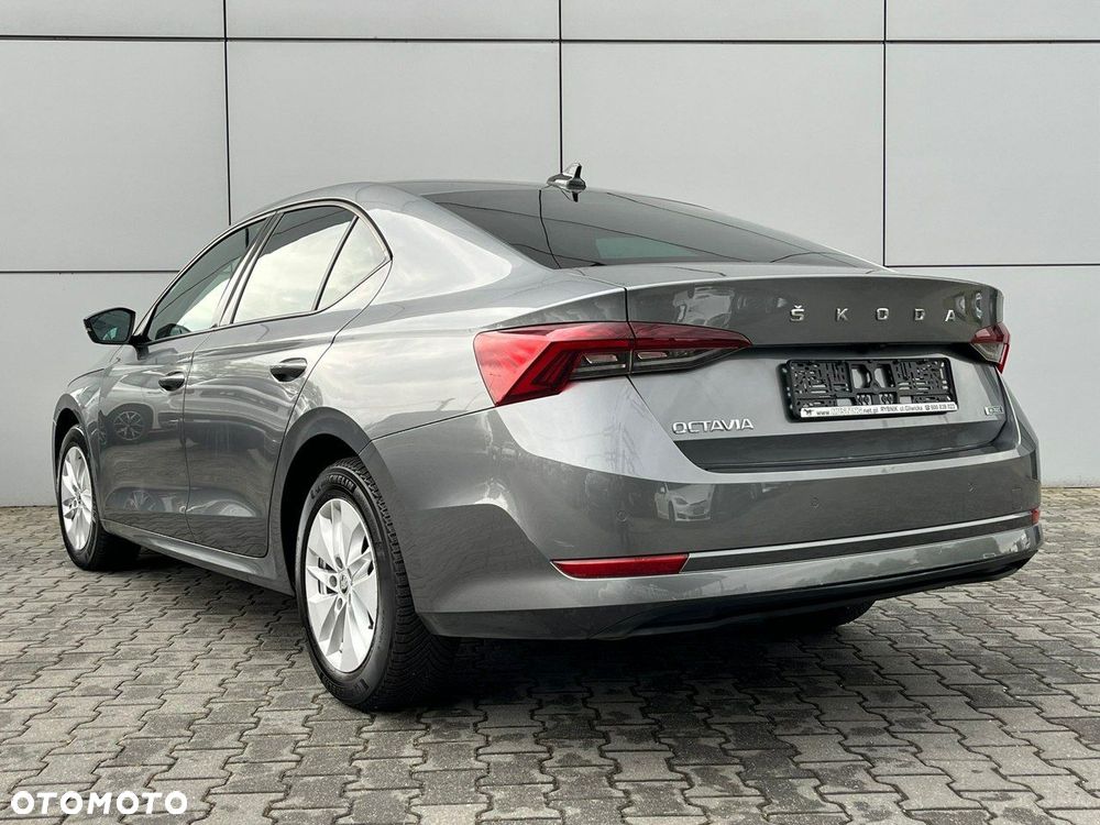 Skoda Octavia 1.5 TSI e-Tec Ambition DSG - 8