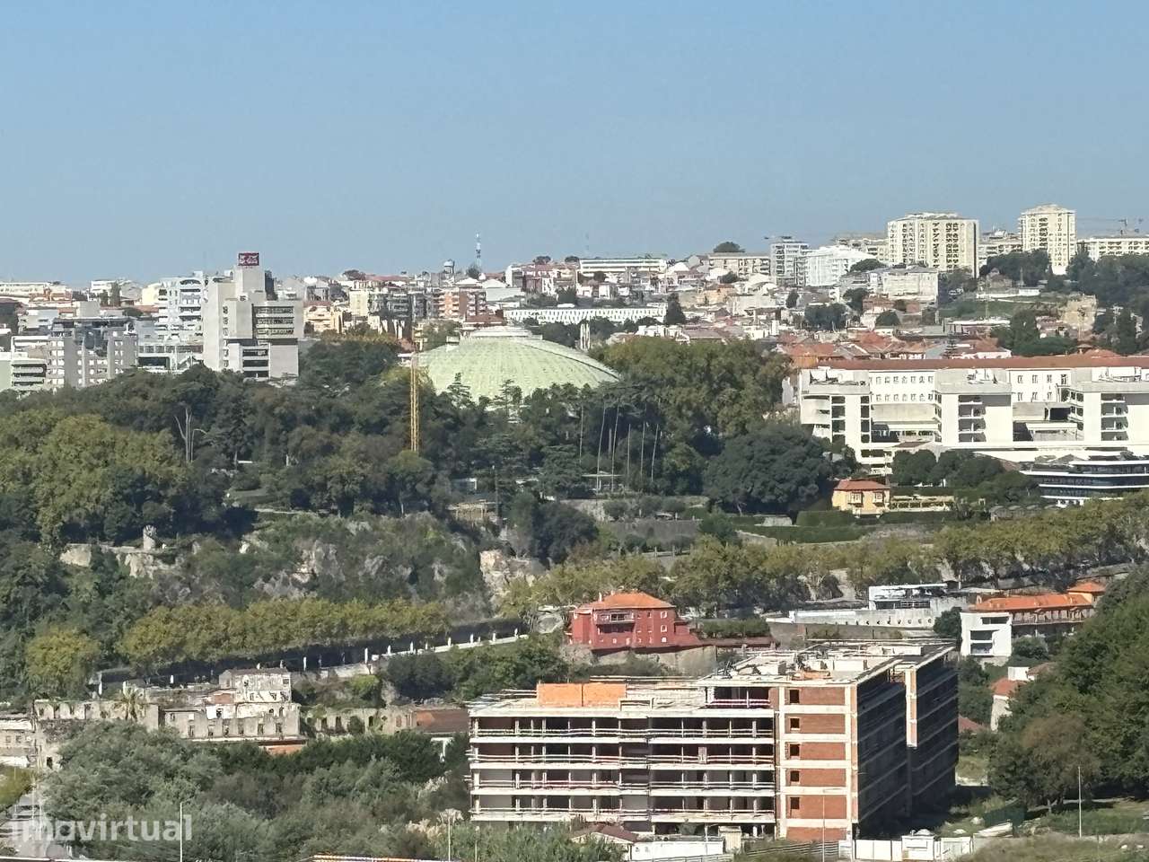 T2 remodelado com vista sobre o Porto · Candal (Gaia) - Grande imagem: 5/24