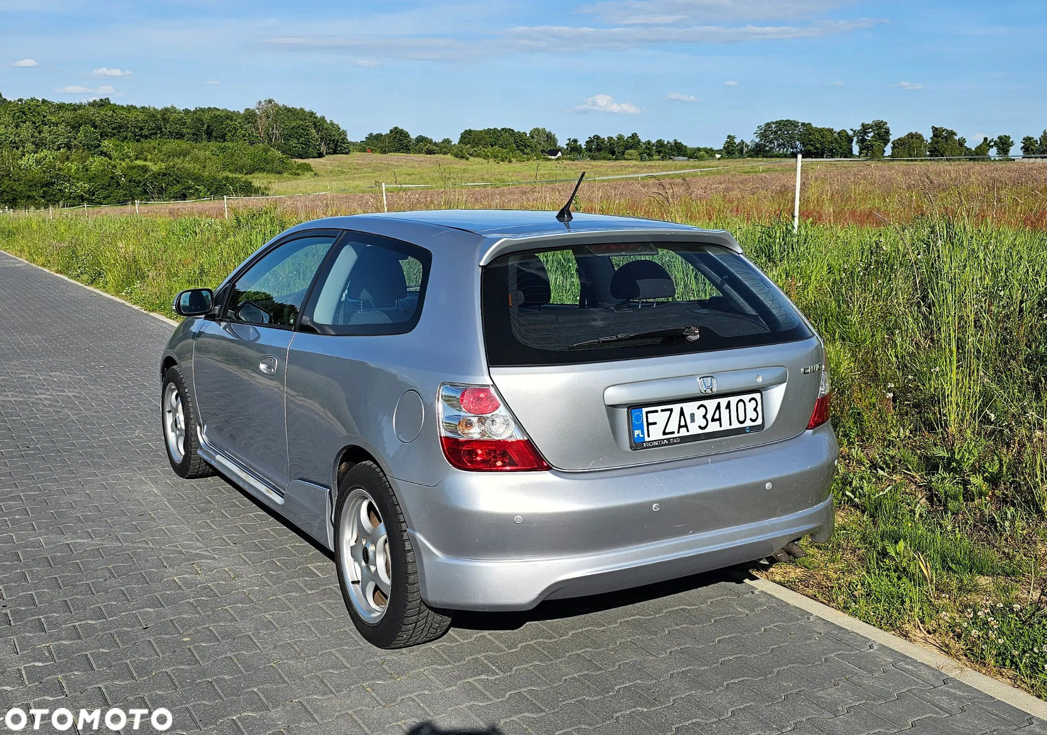 Honda Civic 1.4i S - 5