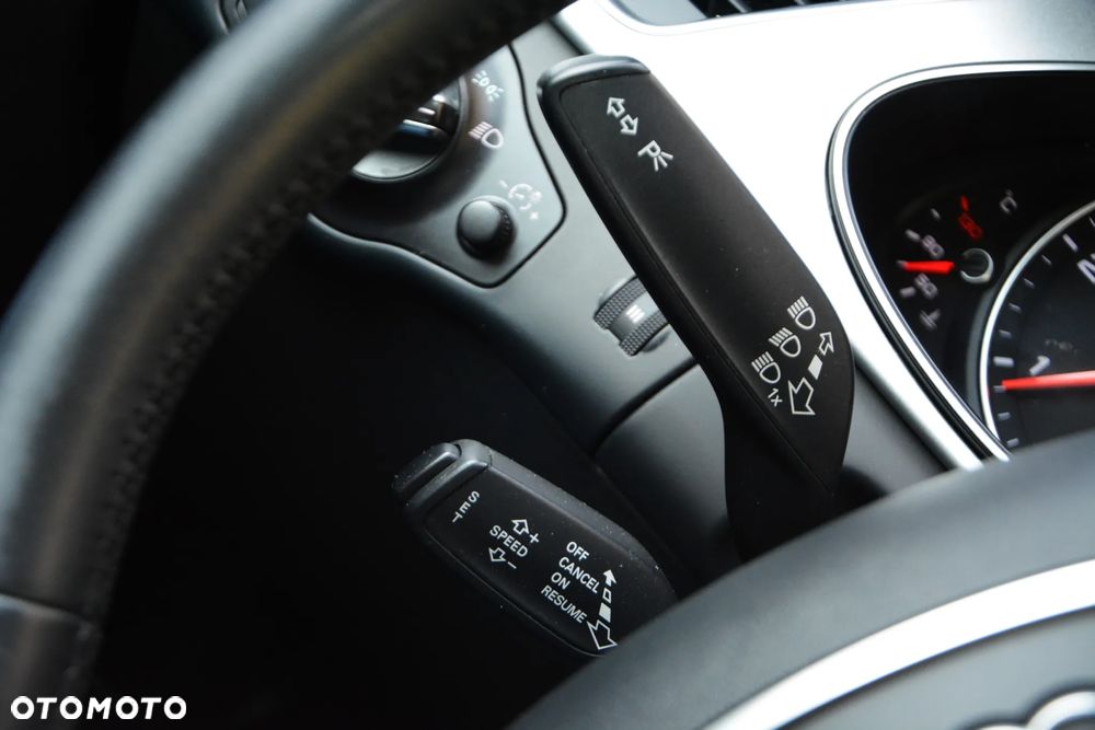 Audi A4 Avant 2.0 TDI DPF clean diesel multitronic Ambiente - 22