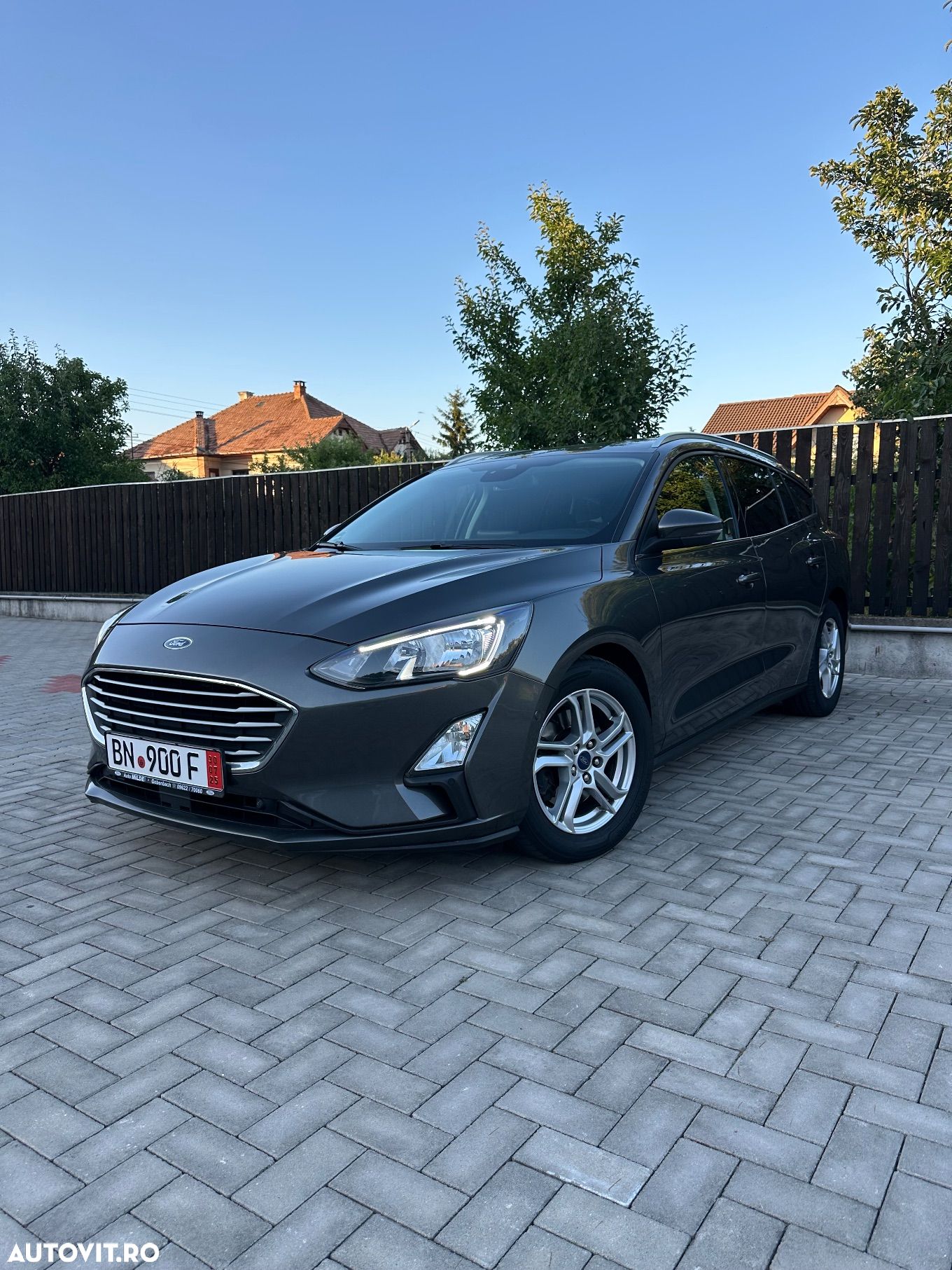 Ford Focus 2.0 EcoBlue Start-Stopp-System TITANIUM - 1