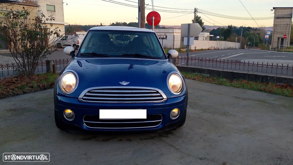 MINI 3 Portas Cooper D - 2