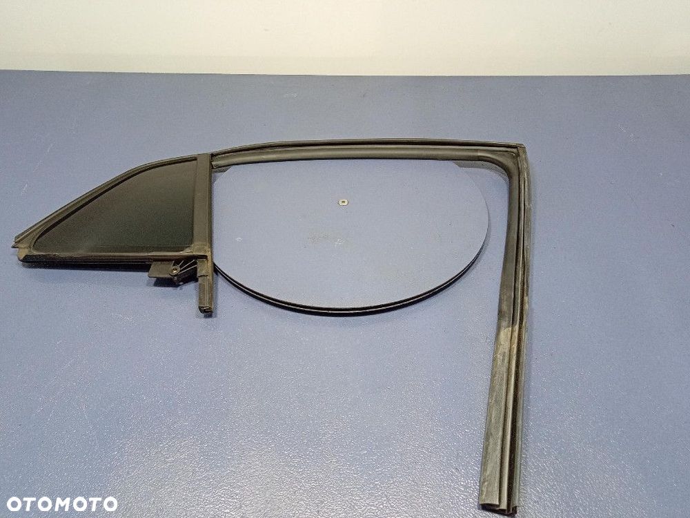 KIA SPORTAGE V 21- SZYBA DRZWI TYŁ PRAWA 83540R2010 - 1