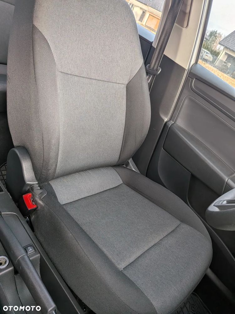 Skoda RAPID Spb 1.0 TSI Active - 20