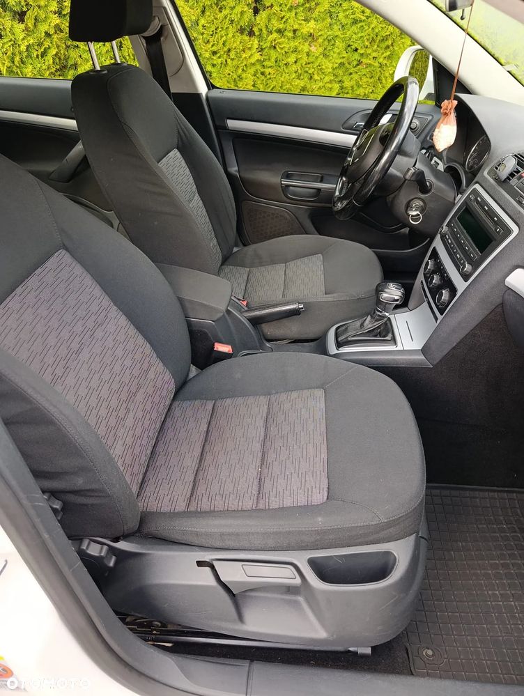 Skoda Octavia 1.6 TDI DPF DSG Active - 33