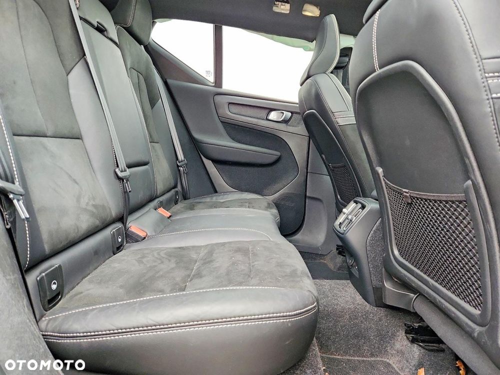 Volvo XC 40 T5 AWD R-Design - 10