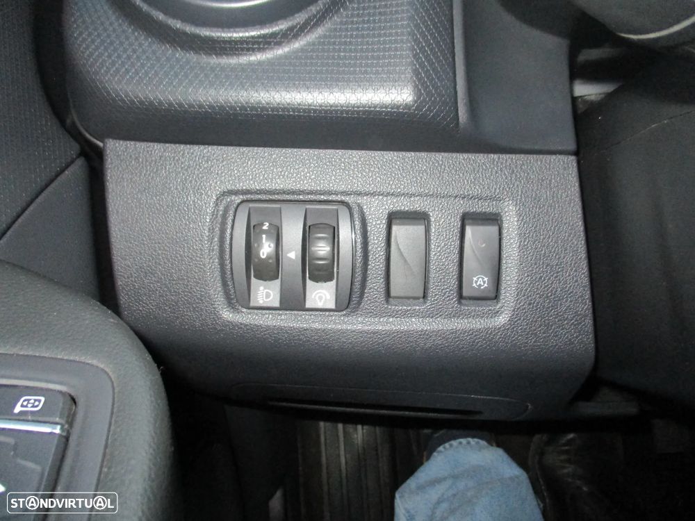 Renault Clio 1.5 dCi Zen - 16