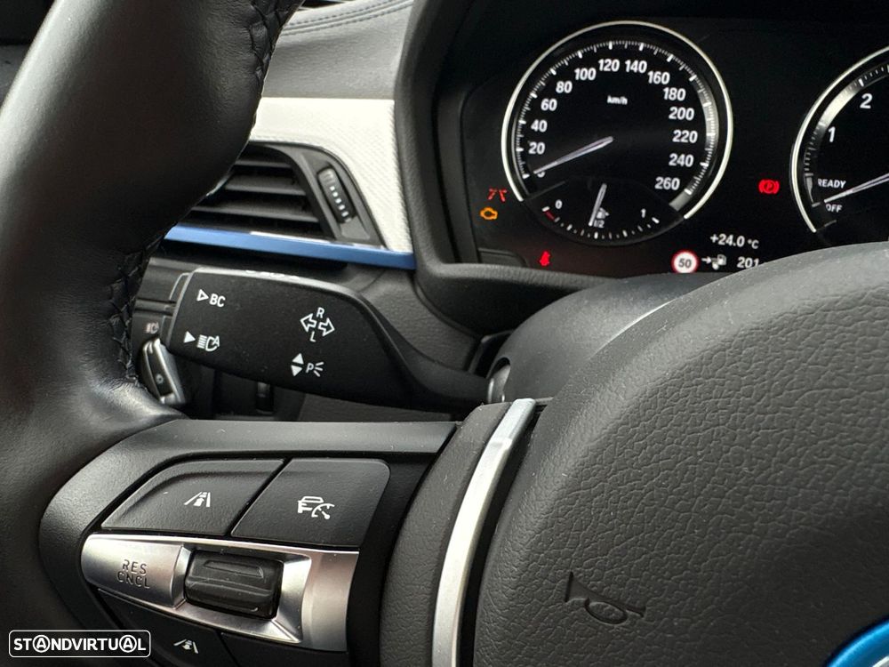BMW X2 25 e xDrive Pack M - 30