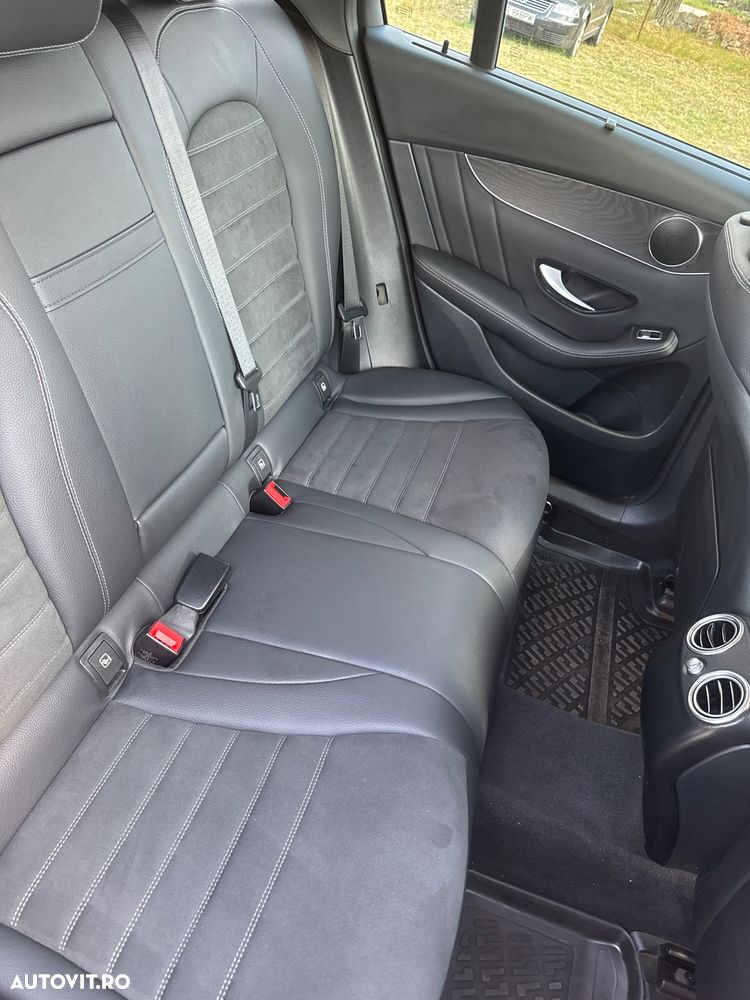 Mercedes-Benz GLC 300 de 4Matic 9G-TRONIC - 17
