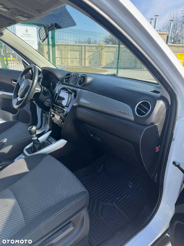 Suzuki Vitara - 3
