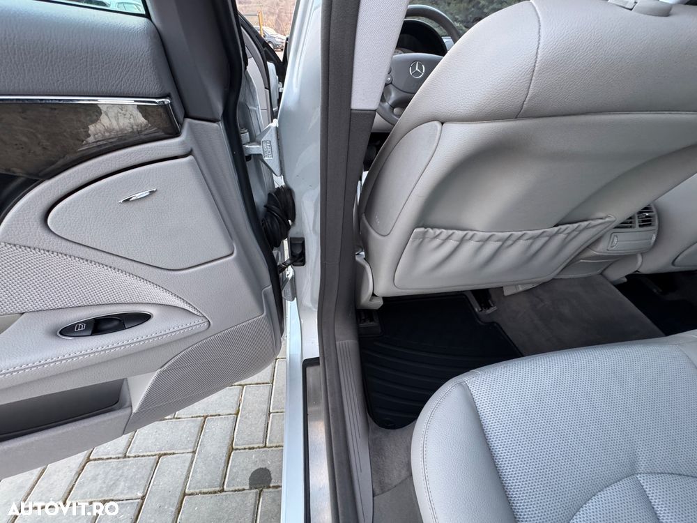 Mercedes-Benz E - 25